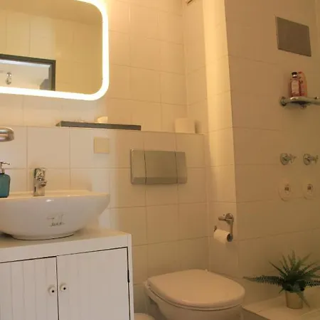 Ruhige Gemuetliche 2z-whg In S-west *