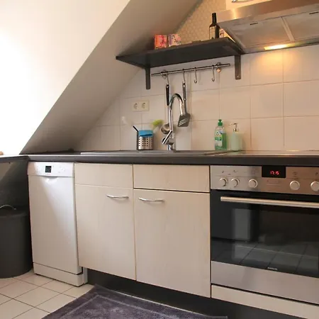 Ruhige Gemuetliche 2z-whg In S-west Stuttgart