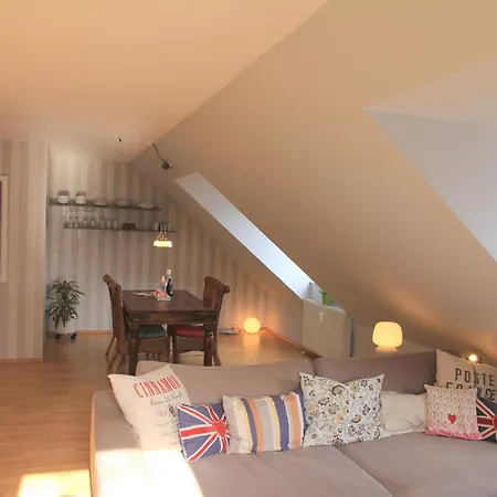 Ruhige Gemuetliche 2z-whg In S-west Stuttgart