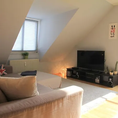 Ruhige Gemuetliche 2z-whg In S-west アパート