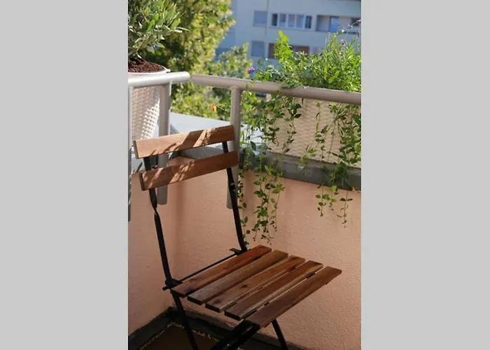 Ruhige Gemütliche 2z-whg In S-west * Stuttgart