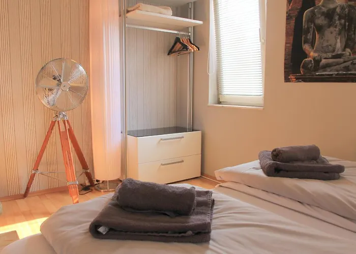 Ruhige Gemütliche 2z-whg In S-west Apartment