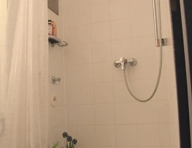 Apartment Ruhige Gemütliche 2z-whg In S-west *