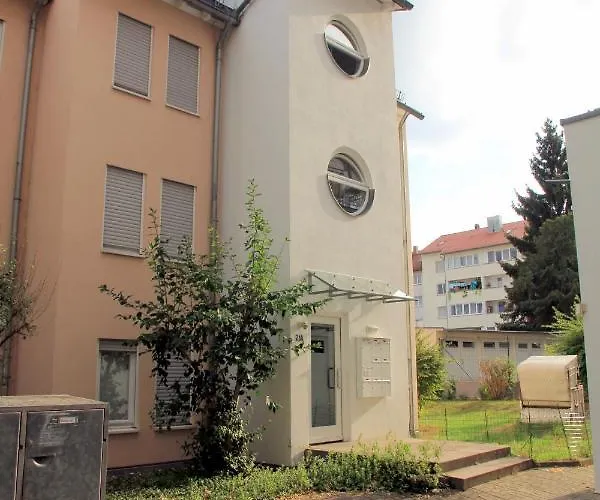 Apartment Ruhige Gemütliche 2z-whg In S-west