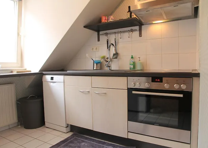 Ruhige Gemütliche 2z-whg In S-west Stuttgart